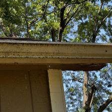 Gutter-Cleaning-and-House-Wash-in-Broken-Arrow-OK 1